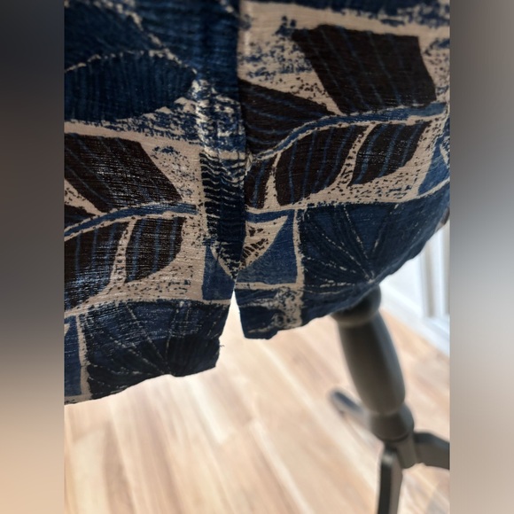 Blue Batik Bay men’s short sleeve blue leaf design 70% silk, 30% rayon 2XL. - Picture 11 of 11